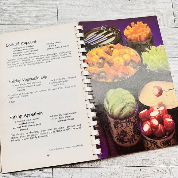 Salads From Beginning to Endive Vtg 1980 by Kraft Kitchens Comb Spiral Cookbook - Picture 10 of 14